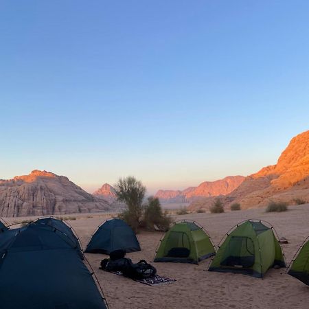 Desert Jewel Camp وادي رم المظهر الخارجي الصورة